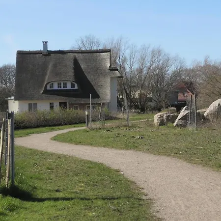 Prázdninový dům Reethaus Strandgut - Geraeumiges Fh, 5 Schlafzimmer, Sauna Und 3 Terrassen, Balkon *