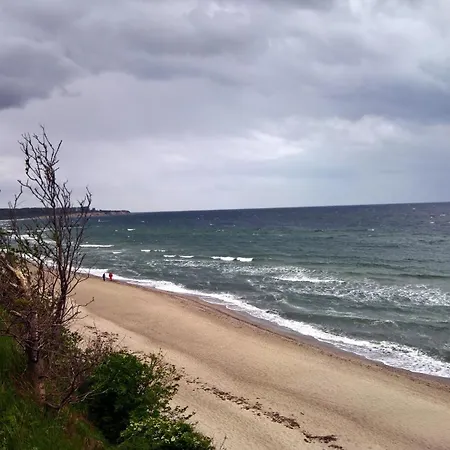 Prázdninový dům Reethaus Strandgut - Geraeumiges Fh, 5 Schlafzimmer, Sauna Und 3 Terrassen, Balkon Rerik